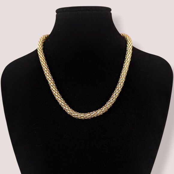 (2/$20) V. Bumpy Hollow Mesh Chain Magnetic Clasp Necklace - Picture 3 of 5